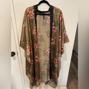 Torrid silk kimono/poncho style overlay